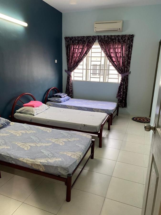 Makmur Homestay 타이핑 외부 사진