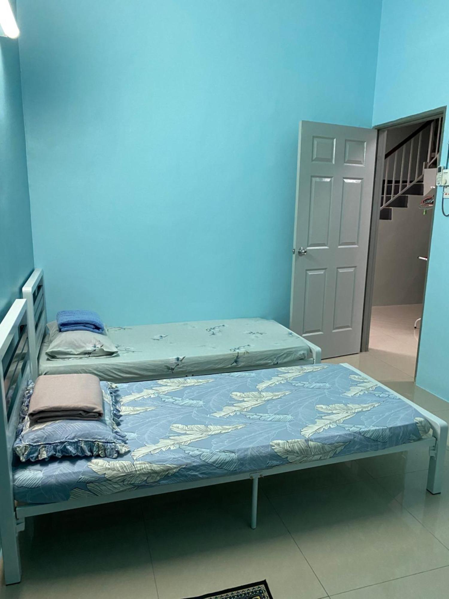 Makmur Homestay 타이핑 외부 사진
