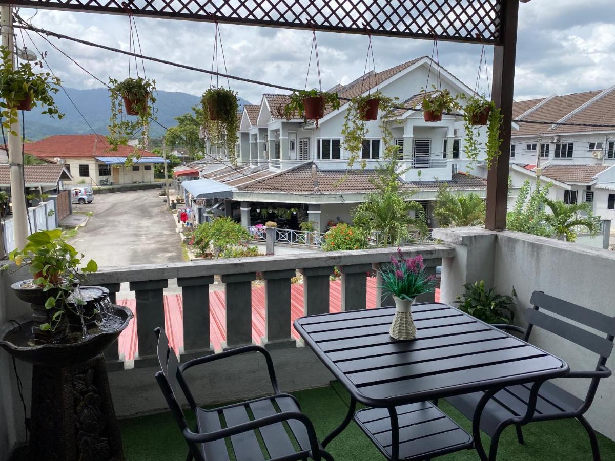 Makmur Homestay 타이핑 외부 사진